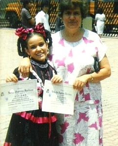 Sra. Lupita y Martha